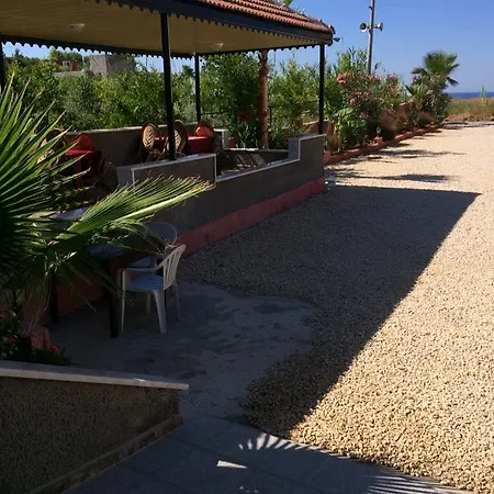 Esmeralda Apart Butik Kızılot