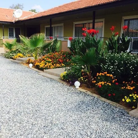 Esmeralda Apart Butik Apartmanhotel Kızılot