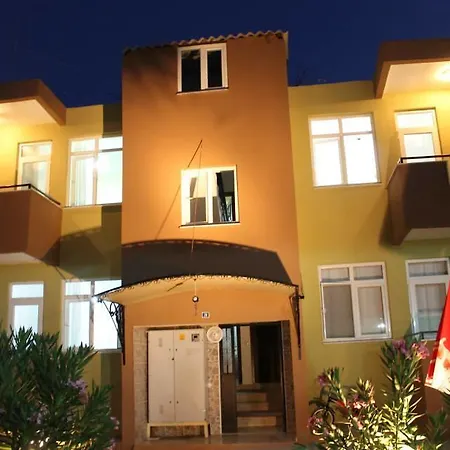 Esmeralda Apart Butik Kizilot