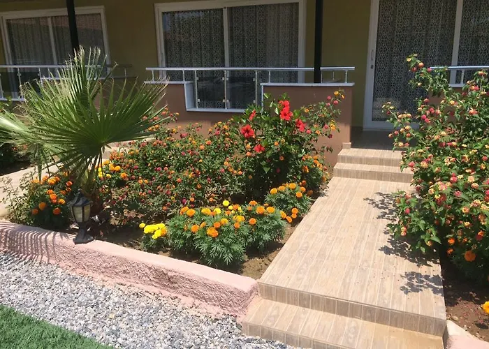 Esmeralda Apart Butik Aparthotel Kizilot